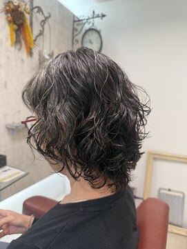 ダリー 円山店(Dali) パーマを生かしたウルフレイヤースタイル