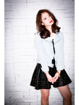 美容室 シャンティ SHANTY ダークトーンなミディアムカール