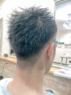 エイルヘアーガーデン(EIL hair Garden) メンズスタイル☆フェードカット
