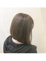 ロックワークオレンジ 西中島店(ROCK WORK ORANGE)&nbsp;大人 前下がりボブ ハイライト アッシュベージュ