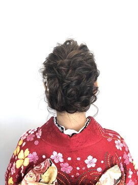 アヤナ バイ アヤラ(ayana by ayala) ふんわりアップ〈浦安 美容室〉