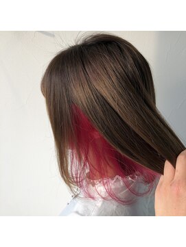 テクライズ 豊橋店(TECHRISE) ミルクティーベージュ×ビビットピンク