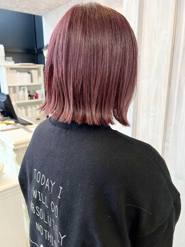 キャアリー(Caary) 福山市美容室Caary 切りっぱなしボブ ベリーカシスピンク