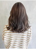 ハイライトミディ_アースカラーくびれヘアツートン_ba360861