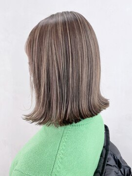 アイティー バイ アルバム 浦和店(IT by ALBUM) ハイライトボブ_ホワイトグレージュネビージュ_ba381011