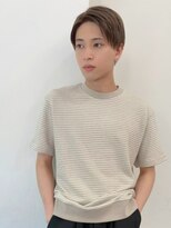 スーツ短髪ツーブロック束感モテる黒髪シークレットパーマ流行