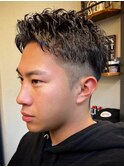 1128黒髪アッシュブラックツーブロック刈り上げ短髪ショート
