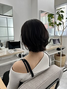 ミエル ヘア 新宿(miel hair) 前下がりショートボブ【新宿】