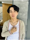 マッシュツーブロック束感黒髪シークレットパーマセンターパート