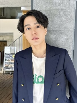 ルービック なかもず(Rubik's) ツーブロックモテる黒髪束感パーマ