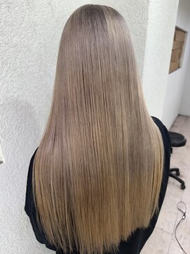 アジールヘア 所沢プロペ通り店(agir hair) ホワイトミルクティーベージュ小顔レイヤーワンレンカット所沢