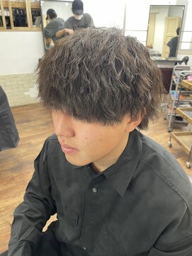 メルシー トータル ブランディング サロン(merci TOTAL BRANDING SALON) メンズ マッシュウルフ×縦落ちツイストスパイラルパーマ