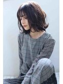 外ハネボブくびれヘアホワイトグレージュモテ髪
