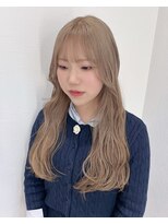 ビューシンサイバシ(VIEW SHINSAIBASHI)&nbsp;デザインカラーハイトーン前髪レイヤーカットイメチェン10代20代