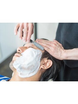 プロによるメンテナンスでお顔の印象が変わる！"爽やか&清潔"な仕上がりにセルフケアとの違いを実感して。