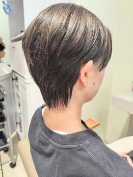 ヴィサージュファイン(VISAGE fine) ウルフショート 2ブロック メンズライク