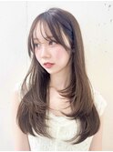 レイヤーカットナチュラルアッシュブラウン透明感カラー