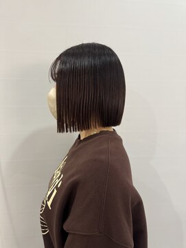 ウタシロイロ(uta shiroiro) カット縮毛矯正