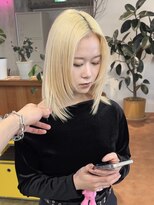 ヤーン(yarn.)&nbsp;ブロンド/レイヤーカット【赤堀友哉】