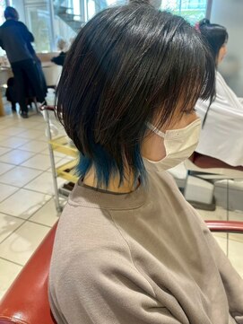 マーレ(MARLE./) 根本のプリンが気にならないインナーカラー