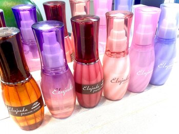 美容室ファンタジーの写真/【取扱稀少】アウトバスTr≪アルマダM3.5≫イオン化した天然成分が髪・地肌に深く浸透します。ご購入も◎