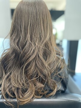 アッシュヘアー 西野店(ASH HAIR) Aラインレイヤー×艶グレージュ