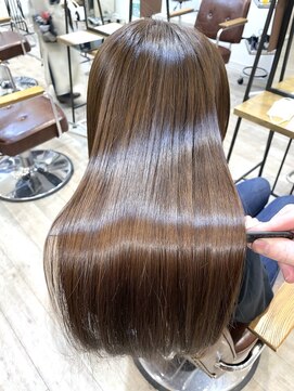 ガーランドツー(Garland 2F) ◇美髪になれる髪質改善縮毛矯正　うねりとお別れ