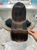 大人の艶髪ロングヘア