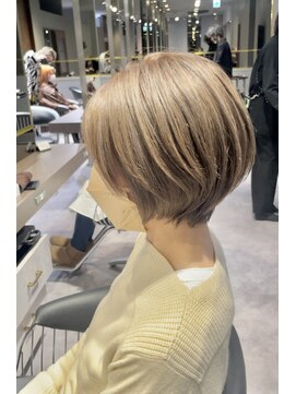 アース クロスガーデン川崎店(HAIR&MAKE EARTH) after→before右スワイプ【白髪ぼかしハイライト・脱白髪染め】
