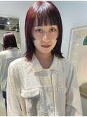 赤髪とパツっとレイヤー
