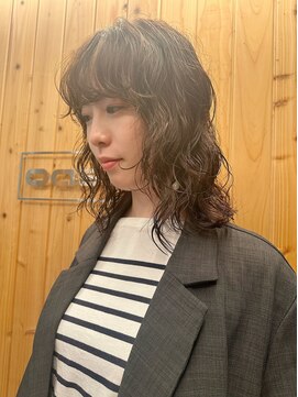 オアシス(oasis) 【oasisオグラ】顔まわりレイヤーミディアムウェーブパーマ