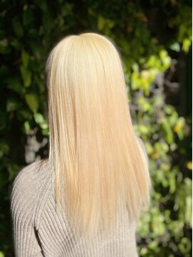 ミスグランディーヴィラス(Miss Grandee VILLAS) 透明感ブリーチ抜きっぱなし/ケアブリーチ/イメチェン