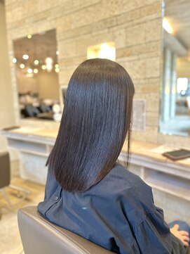 ヴォアソルヂェ オリエンタル(Voasorte ORIENTAL) 【VoasorteORIENTAL】縮毛矯正