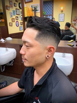 キングズバーバーショップ 本店(King's Barbershop) メンズ/メンズカット/フェードカット/フェード/学割