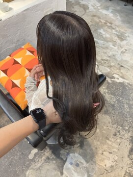 チャプター 問屋町(chapter) 透明感ケアカラーオリーブグレージュ顔まわりレイヤーカット韓国