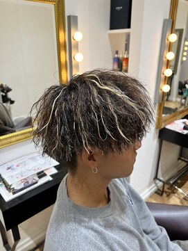 コワファースト させぼ五番街店(COIFF1RST) ツイスト×ホワイトメッシュ☆