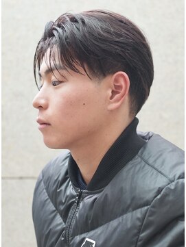 にもう テーパーフェード/センターパート/刈り上げ