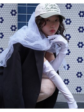 フェリアファム 北千里(FERIA fam) パーマ風アレンジスタイル