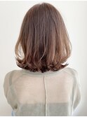 ミディアムレイヤー、外ハネボブ、グレージュ、脱白髪染め☆