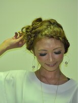 ヘアーアンドハート ベルフェーム 湘南台店(Hair&Heart BelleFemme)&nbsp;★イージー・サイドフィッシュボーンフラワー★