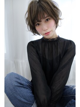 クロレ(CLORE) 小顔無造作丸みショート