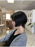ショートボブ