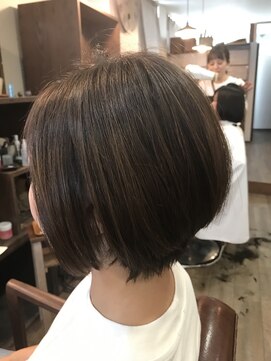 ケアルタイム(Curel time) 前下がりのショートボブ