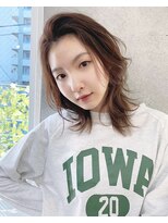 リコバイアフロート(riko by afloat)&nbsp;くびれヘアウルフレイヤー長め立ち上げバング韓国風ヘア