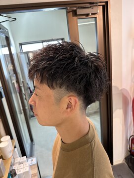 コワファーストナガサキシャンプーボーイ(COIFF1RST NAGASAKI SHAMPOO BOY) メンズショート　ツイストパーマ