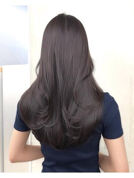 サイン 表参道(SIGN) レイヤーカットインナーカラーイヤリングカラー色落ち綺麗表参道