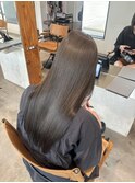 オリーブグレージュ