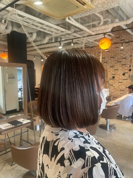 スペックホルダー(Spec Holder) 前下がりボブ10.24デザインカラー