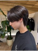 センターパートウルフ　刈り上げなし　ニュアンスパーマ