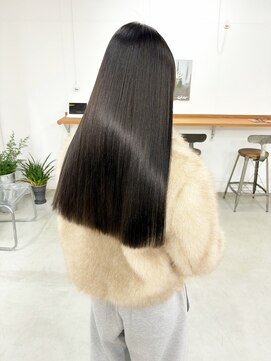 オー(OOO) オリーブグレージュ◯